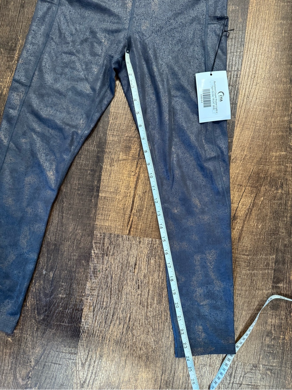ZYIA Burnished Copper Pocket light and tight Leggings - Picture 5 of 6